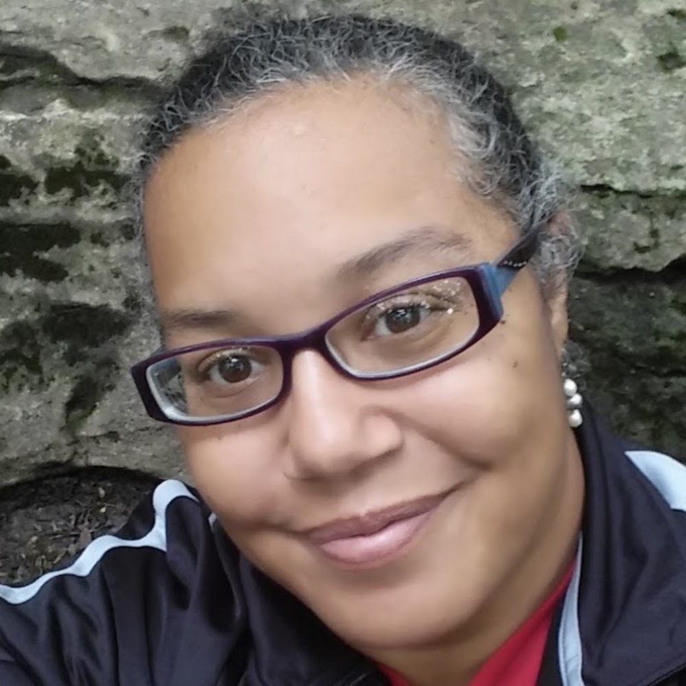 Meet your Posher, Leah